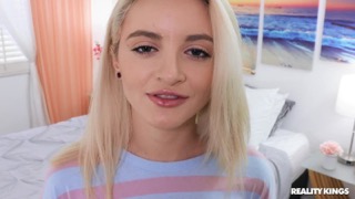 Телочка жаждет секса прямо сейчас