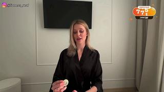 Мне двадцать, мачеха решила научить меня трахаться